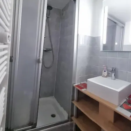 Duplex Familial 6 Pers. A Avec Balcon Et A 50m Des Pistes - Fr-1-733-67